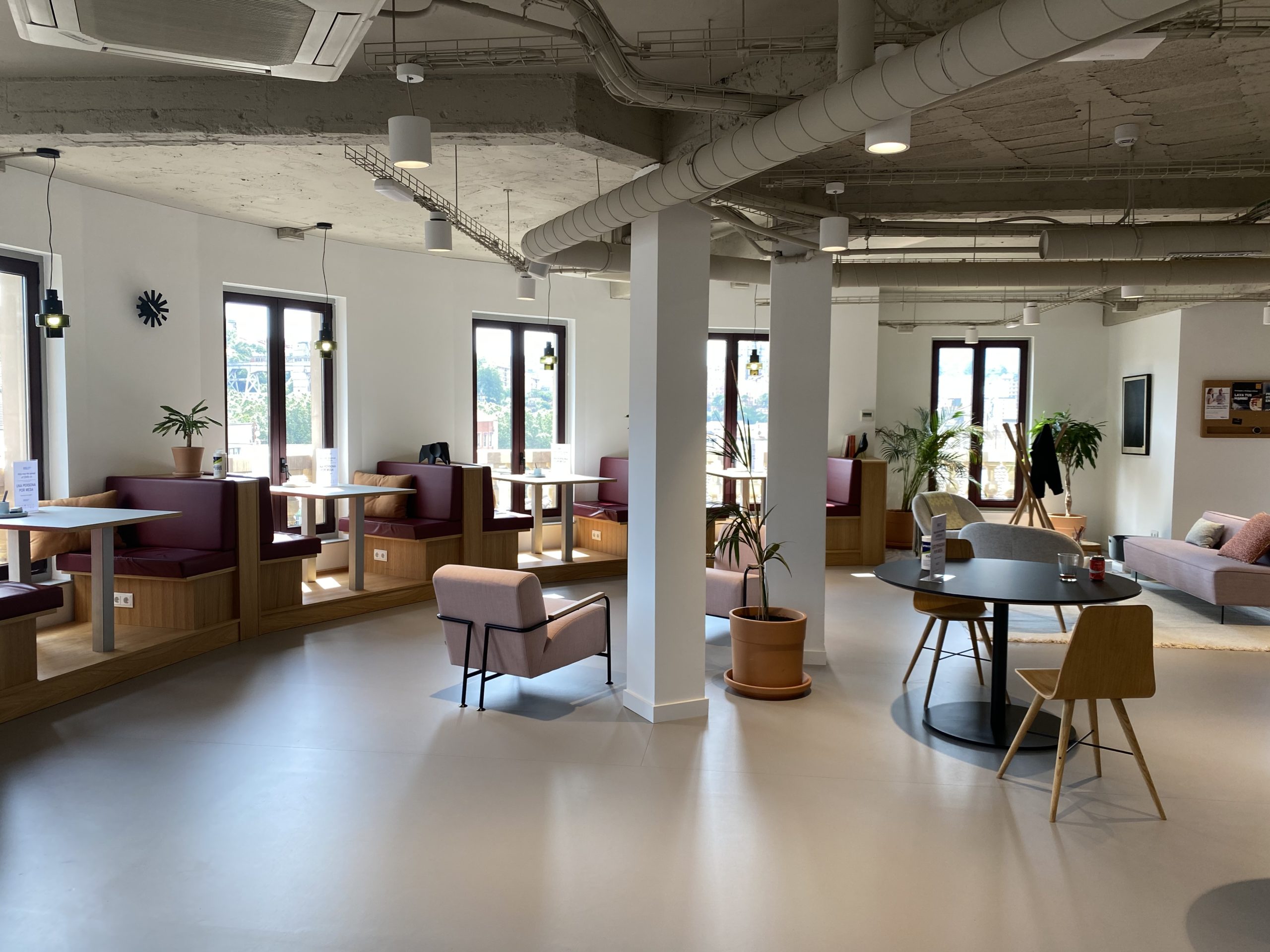 Spaces Blue Agency (2)